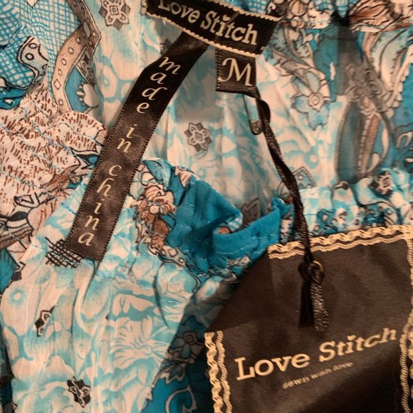 NWT TUNIC BLOUSE, U WEAR ON OR OFF SHOULDERS - Picture 2 of 4